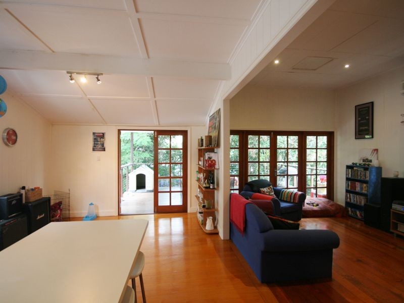 27 Latrobe Street, East Brisbane QLD 4169