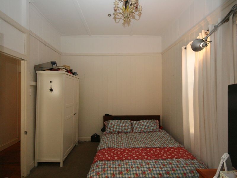 27 Latrobe Street, East Brisbane QLD 4169