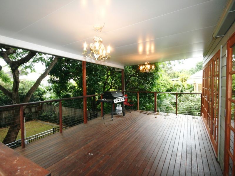 27 Latrobe Street, East Brisbane QLD 4169