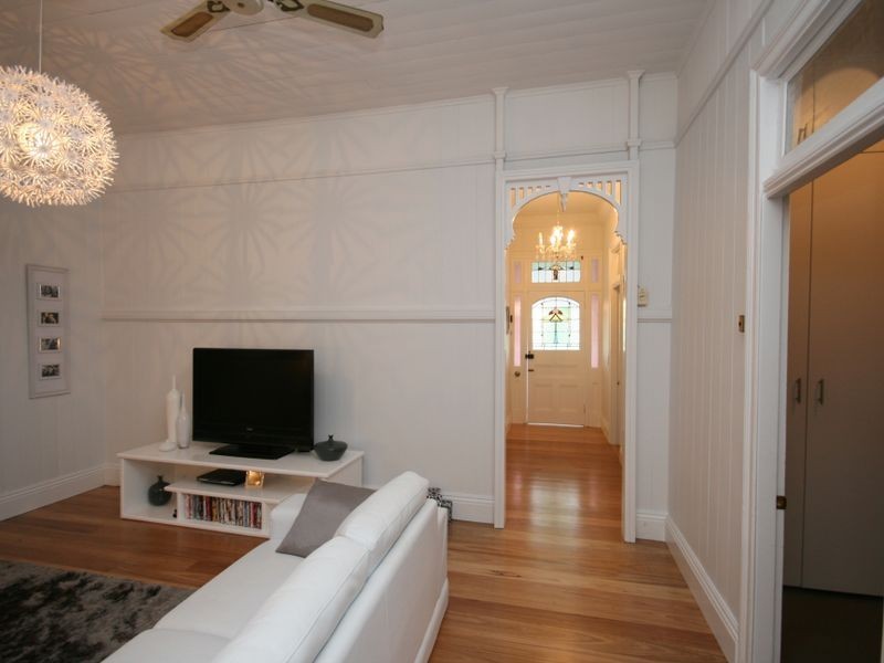 57 Northcote Street, East Brisbane QLD 4169