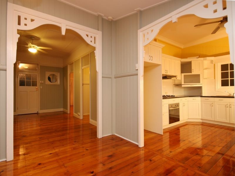 30 Barker Street, East Brisbane QLD 4169