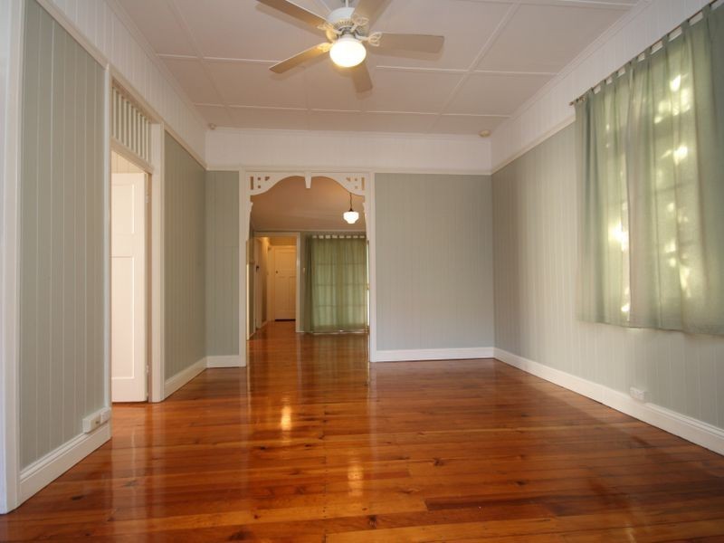 30 Barker Street, East Brisbane QLD 4169