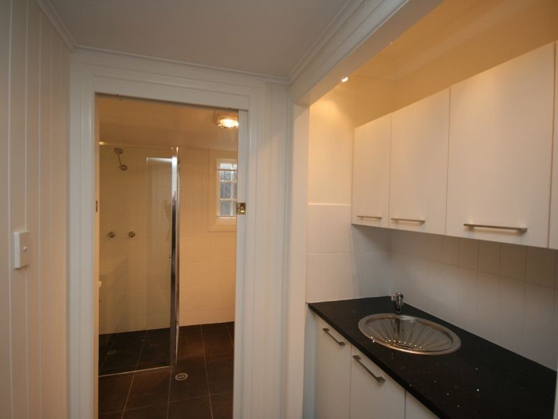 30 Barker Street, East Brisbane QLD 4169