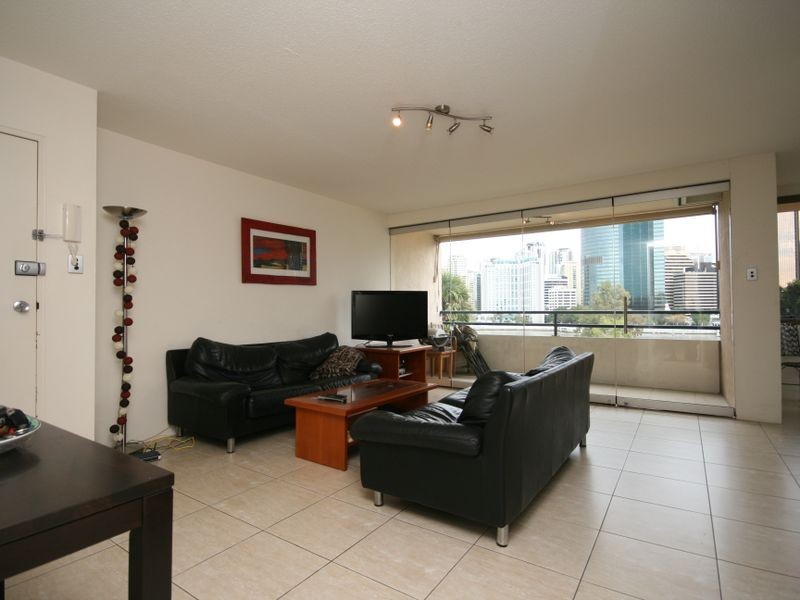 9/245 Main Street, Kangaroo Point QLD 4169