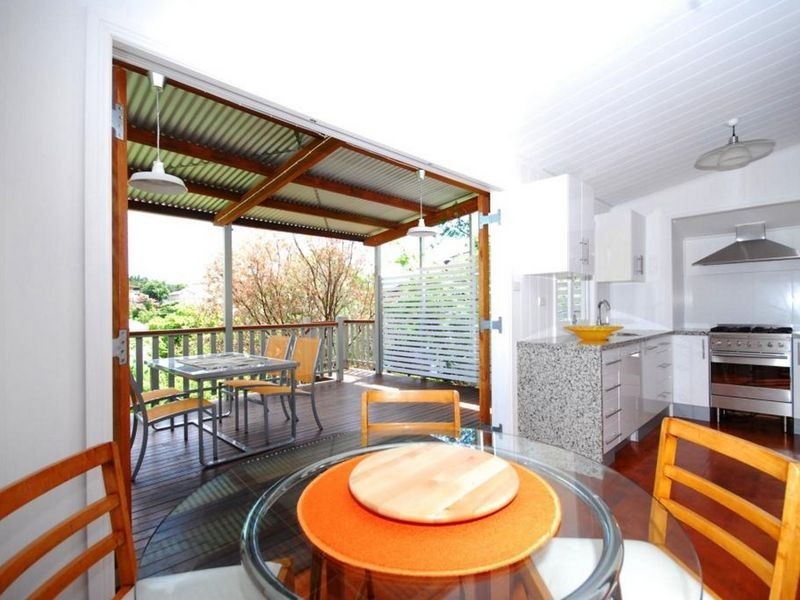 50 Gertrude Street, Highgate Hill QLD 4101