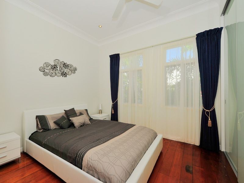 14 Northcote Street, East Brisbane QLD 4169
