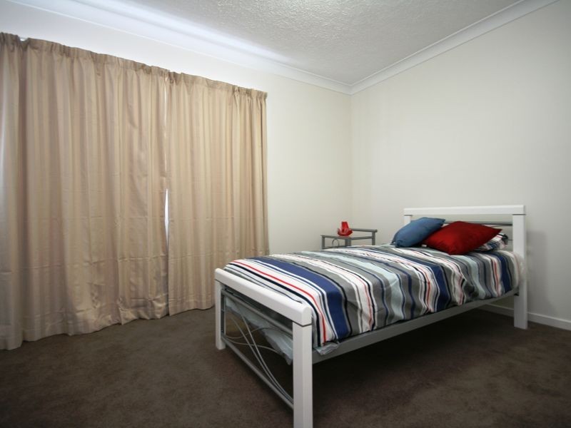 135 Cavendish Road, Coorparoo QLD 4151