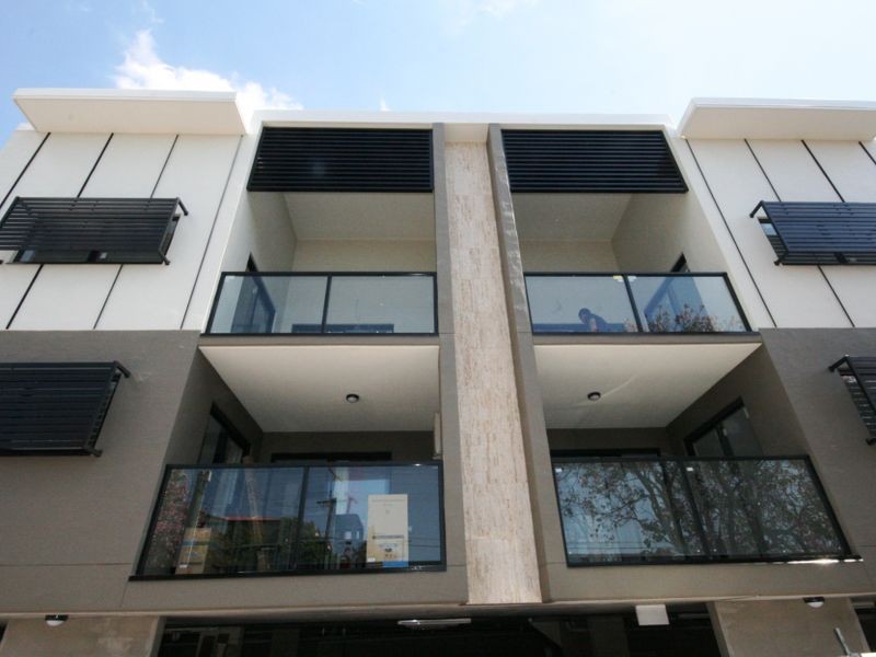 135 Cavendish Road, Coorparoo QLD 4151