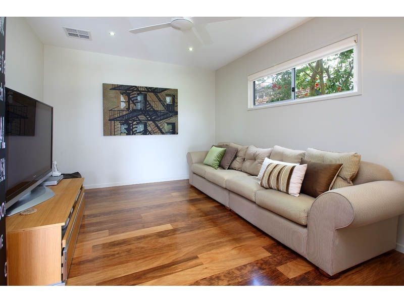 31 Gristock Street, Coorparoo QLD 4151