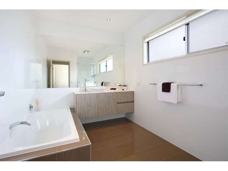 31 Gristock Street, Coorparoo QLD 4151