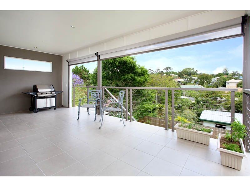 31 Gristock Street, Coorparoo QLD 4151