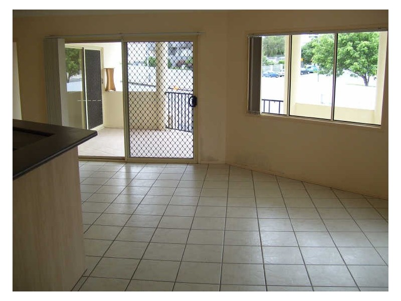 4/15 Rawlins Street, Kangaroo Point QLD 4169