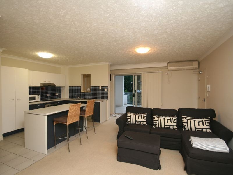2/19 Thorn Street, Kangaroo Point QLD 4169