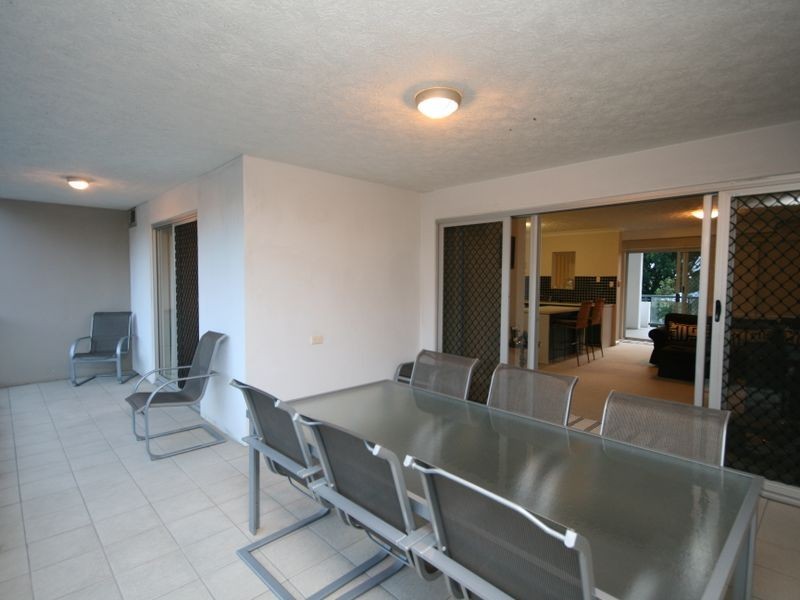 2/19 Thorn Street, Kangaroo Point QLD 4169