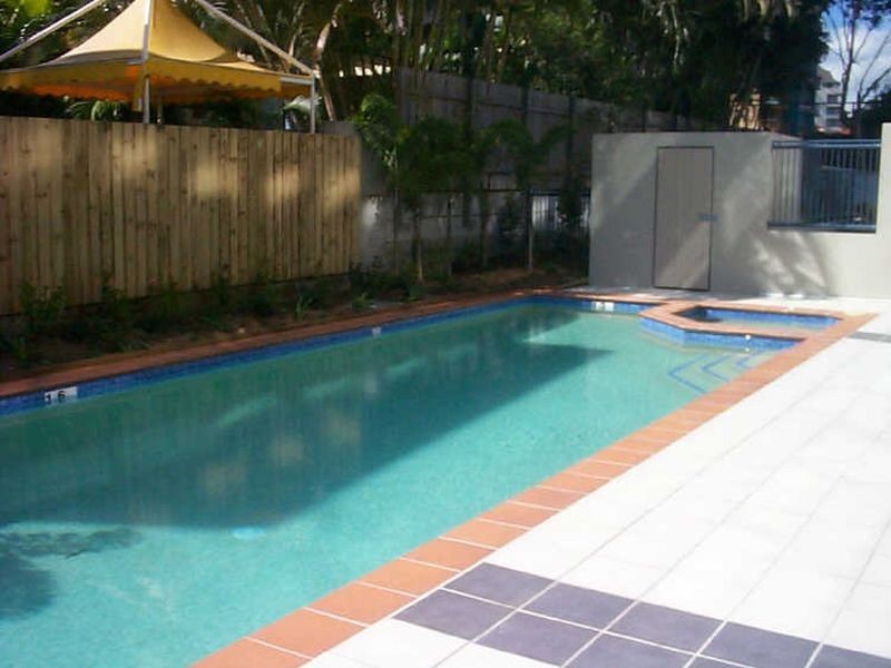 2/19 Thorn Street, Kangaroo Point QLD 4169
