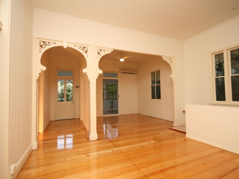 22 Barker Street, East Brisbane QLD 4169