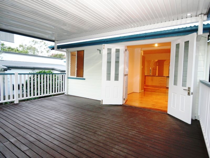 22 Barker Street, East Brisbane QLD 4169