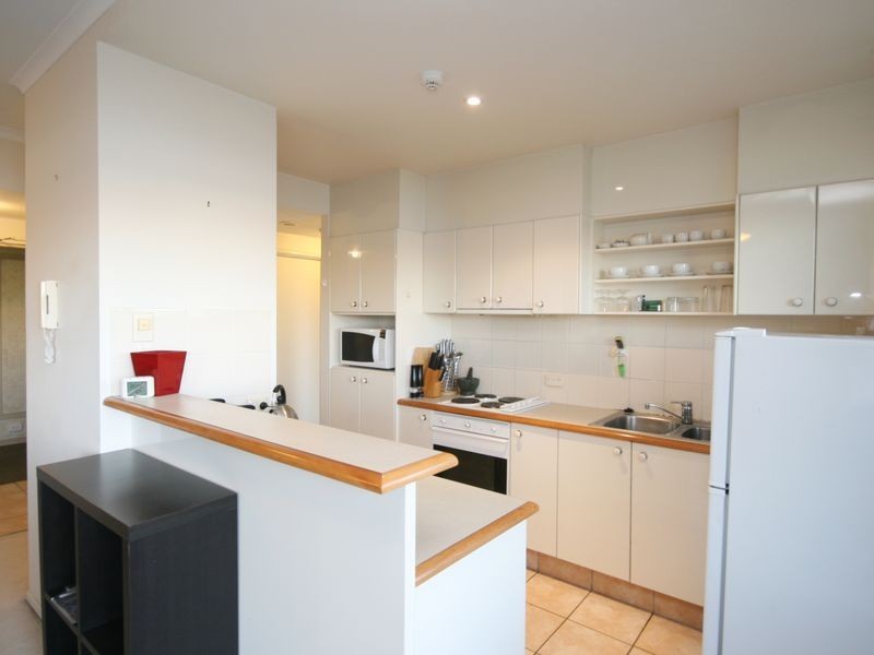 32/10-16 Goodwin St, Kangaroo Point QLD 4169