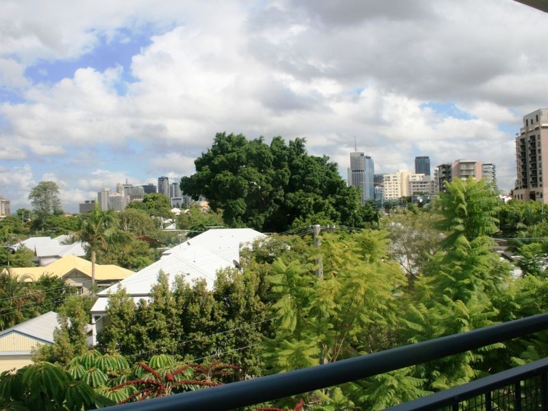 21/249 Shafston Avenue, Kangaroo Point QLD 4169