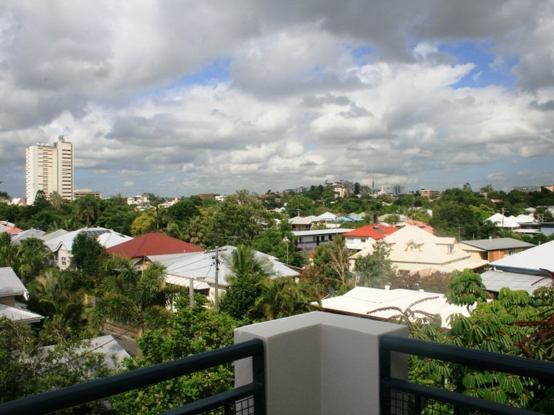 21/249 Shafston Avenue, Kangaroo Point QLD 4169