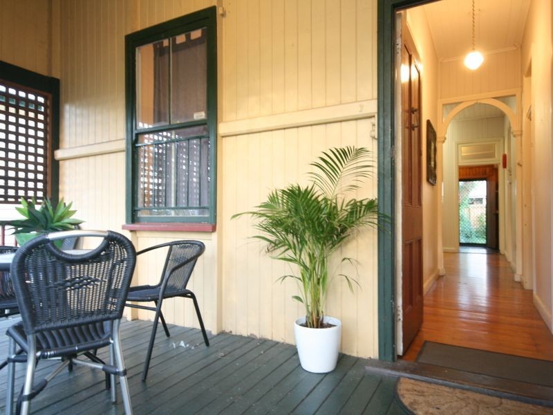 19 Northcote Street, East Brisbane QLD 4169