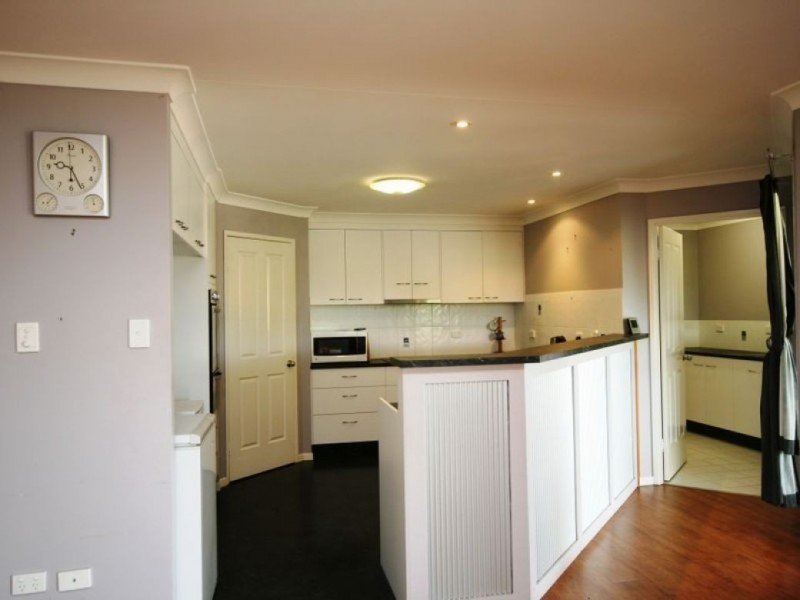 83 Greenhills Drive, Blackbutt QLD 4306