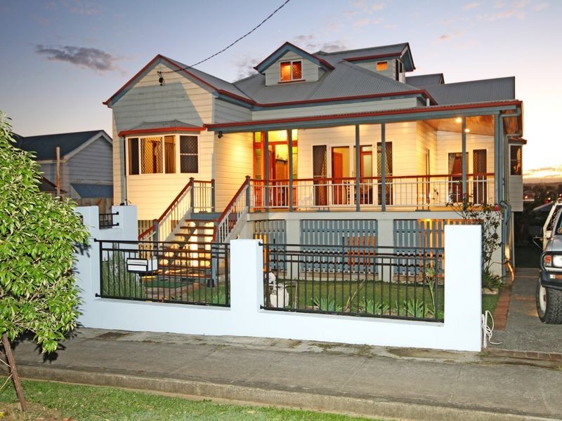 18 Rosslyn Street, East Brisbane QLD 4169