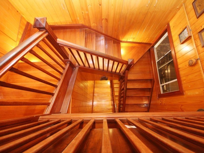 18 Rosslyn Street, East Brisbane QLD 4169