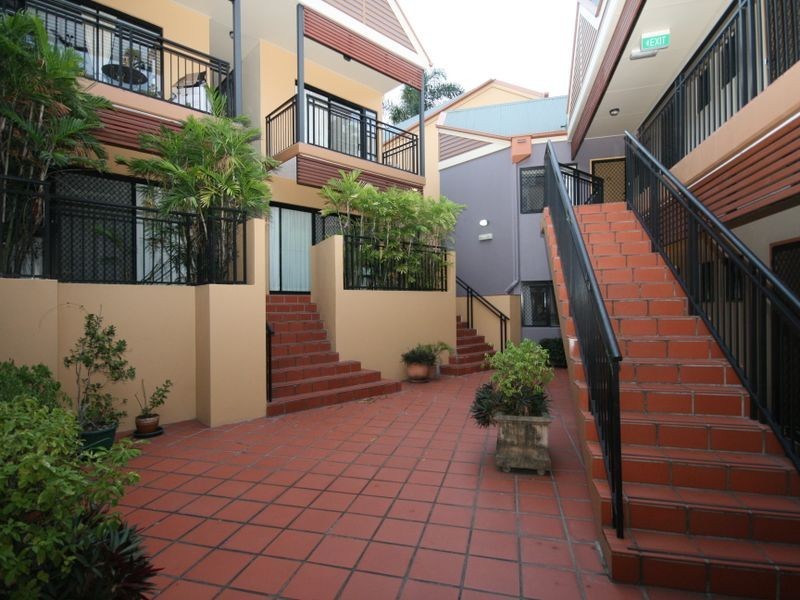 7/84 Lytton Road, East Brisbane QLD 4169