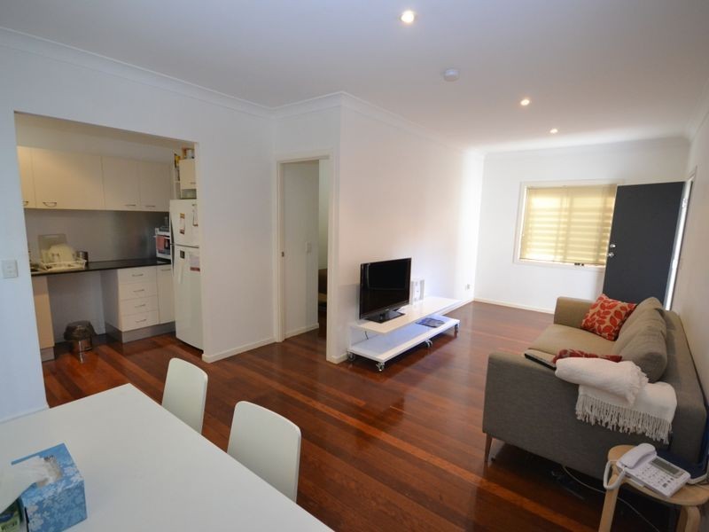 2/74 Rawlins St, Kangaroo Point QLD 4169