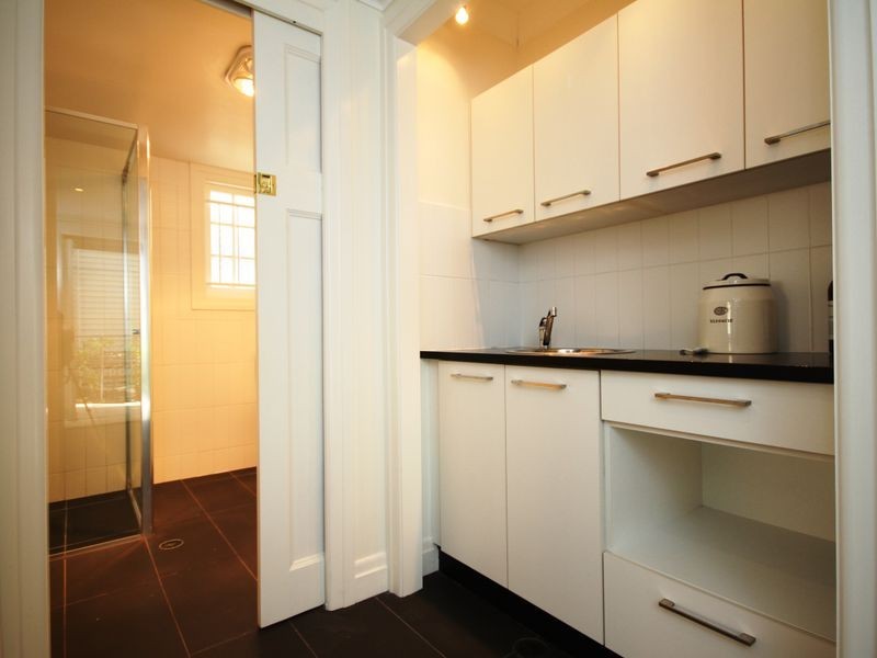 30 Barker Street, East Brisbane QLD 4169