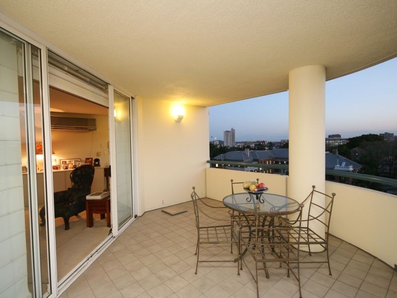 25/57 Lambert Street, Kangaroo Point QLD 4169