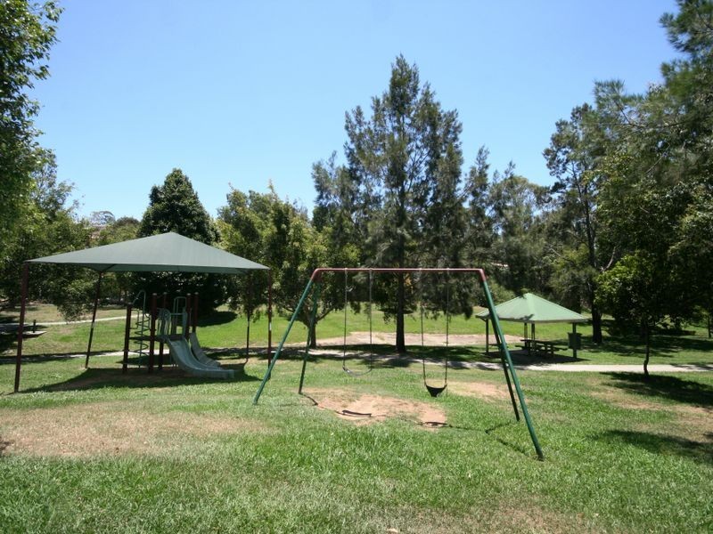 25 Picasso Street, Carina QLD 4152