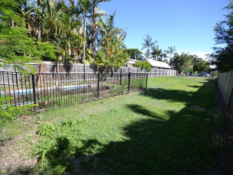 132 Morehead Avenue, Norman Park QLD 4170