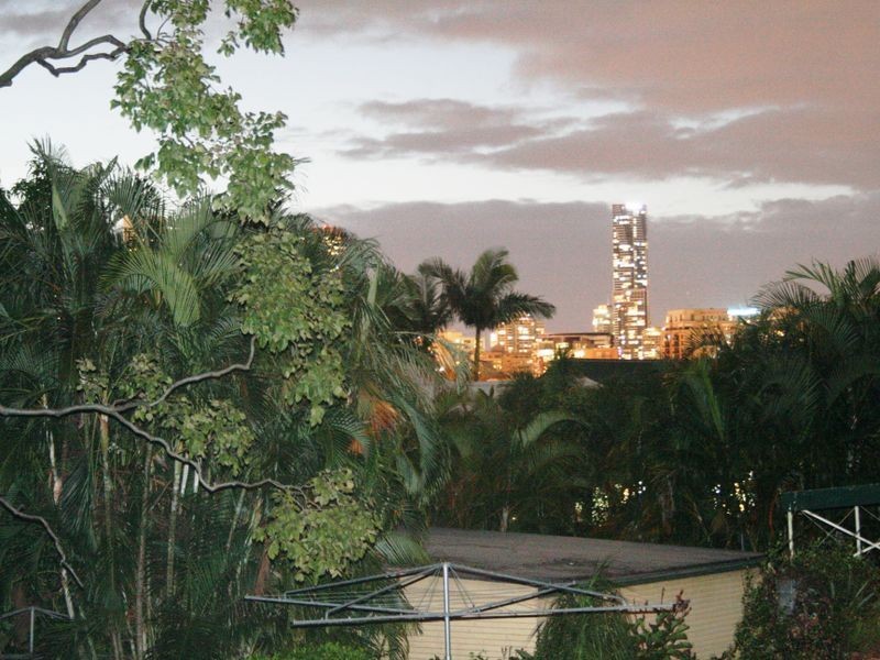 10 Elfin Street, East Brisbane QLD 4169