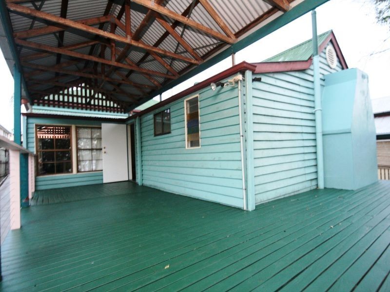 10 Elfin Street, East Brisbane QLD 4169