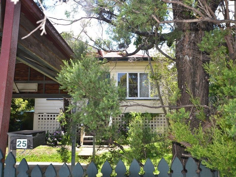 25 Fisher Street, East Brisbane QLD 4169