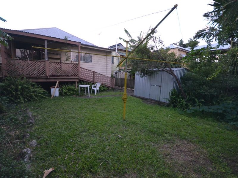 8 Sword Street, Woolloongabba QLD 4102