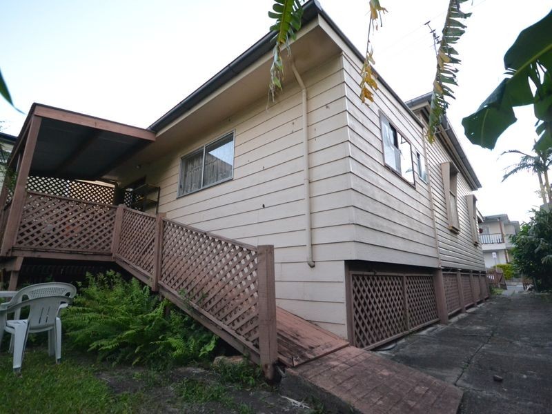 8 Sword Street, Woolloongabba QLD 4102