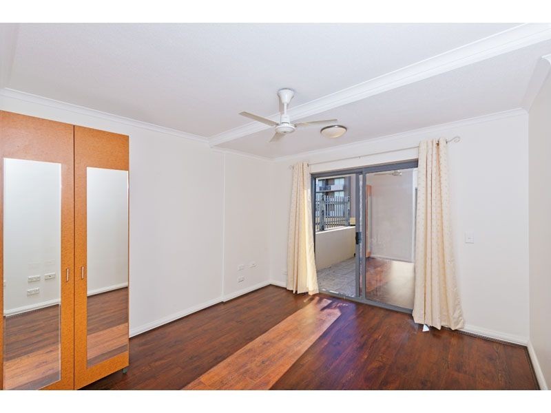 413/9 Castlebar Street, Kangaroo Point QLD 4169