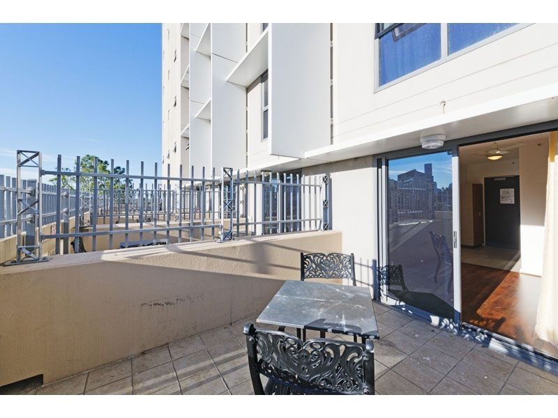 413/9 Castlebar Street, Kangaroo Point QLD 4169
