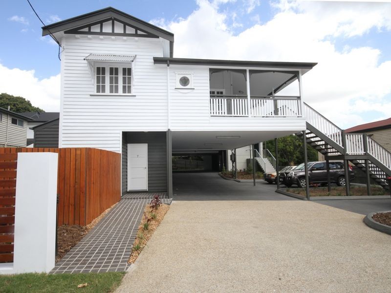 7/25 Balmoral Street, Hawthorne QLD 4171