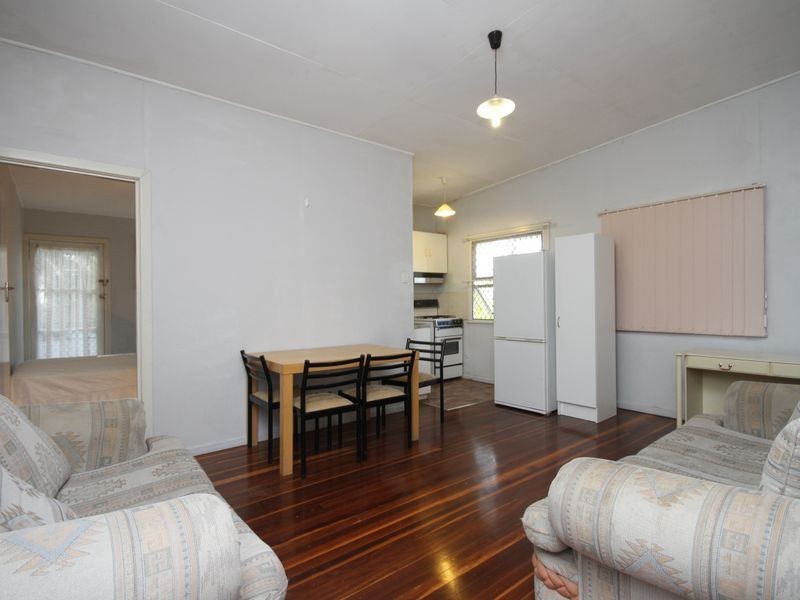 47 Deshon Street, Woolloongabba QLD 4102