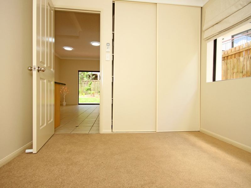 1/56 Dickson Street, Morningside QLD 4170