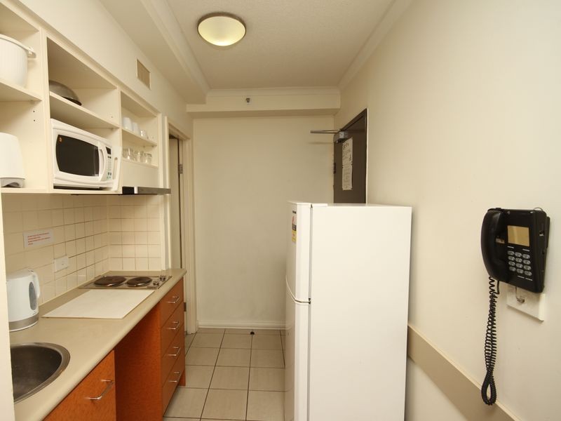 811/9 Castlebar Street, Kangaroo Point QLD 4169