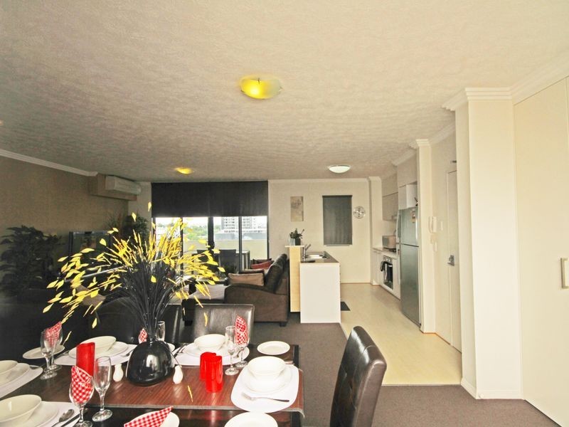 370/803 Stanley Street, Woolloongabba QLD 4102