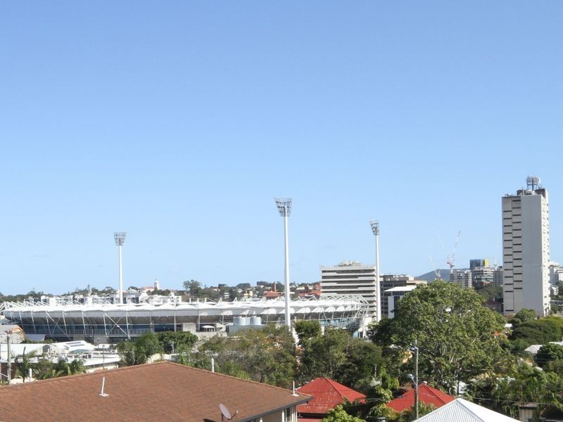 21/19 Thorn Street, Kangaroo Point QLD 4169