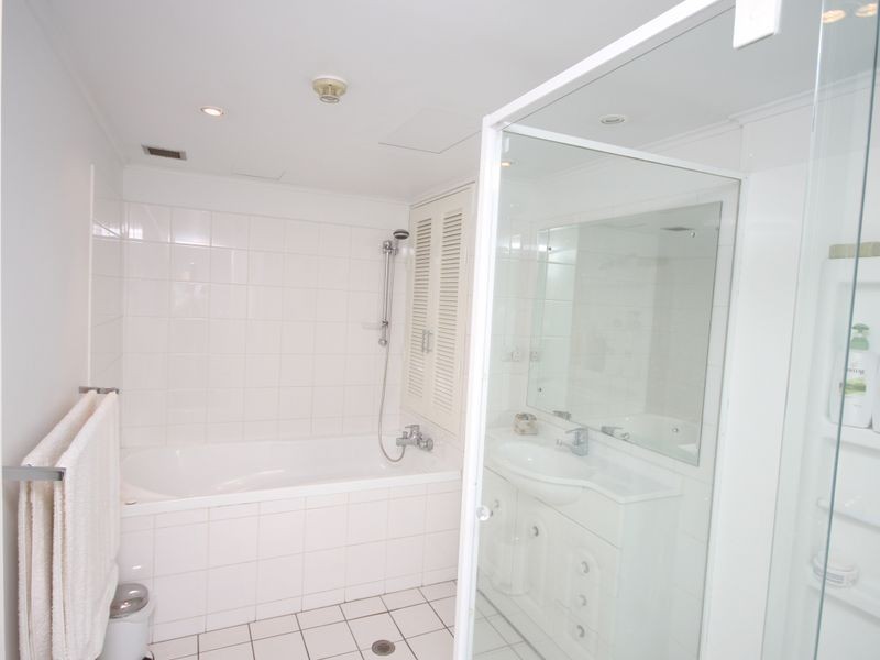 21/89 Thorn St, Kangaroo Point QLD 4169