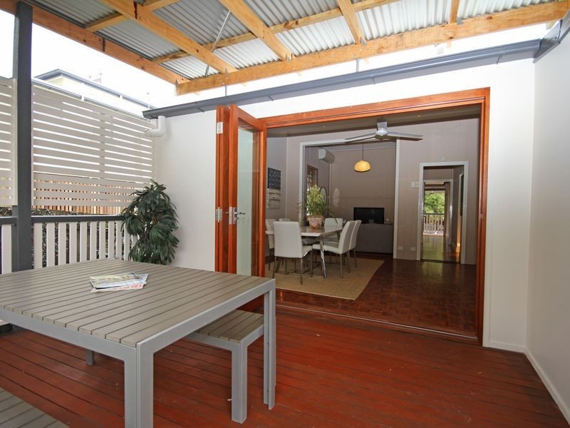 15 Stafford Street, East Brisbane QLD 4169