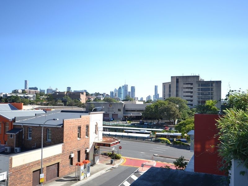 213/803 Stanley Street, Woolloongabba QLD 4102